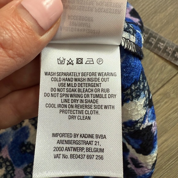 ESSENTIEL ANTWERP Blue Leopard Print Puff Sleeve Top - Picture 15 of 16